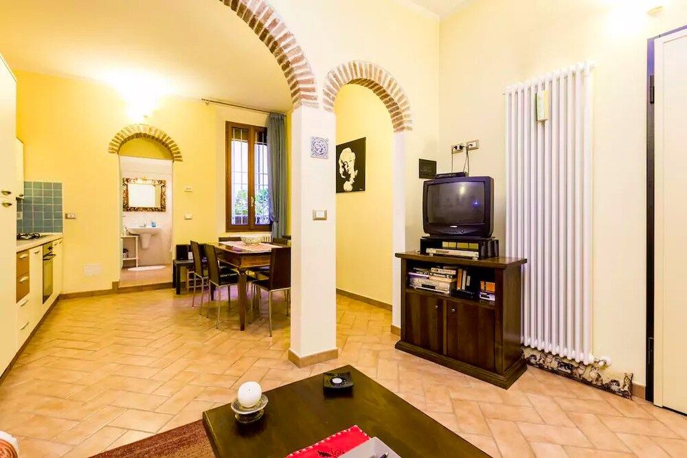 undefined HouSmart Palestro 6