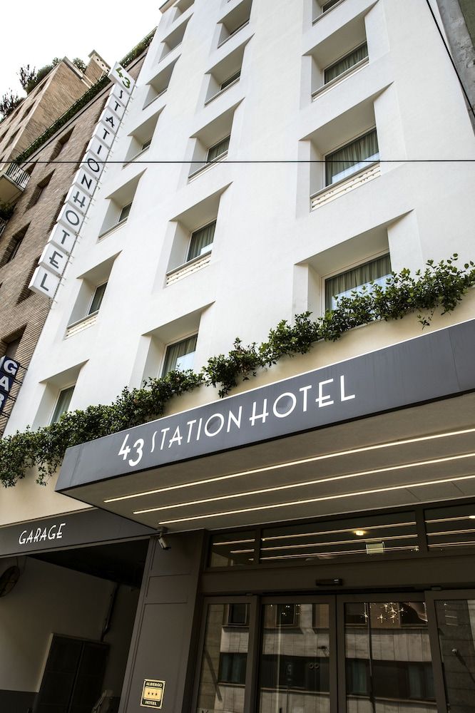 undefined 43 Station Hotel 3