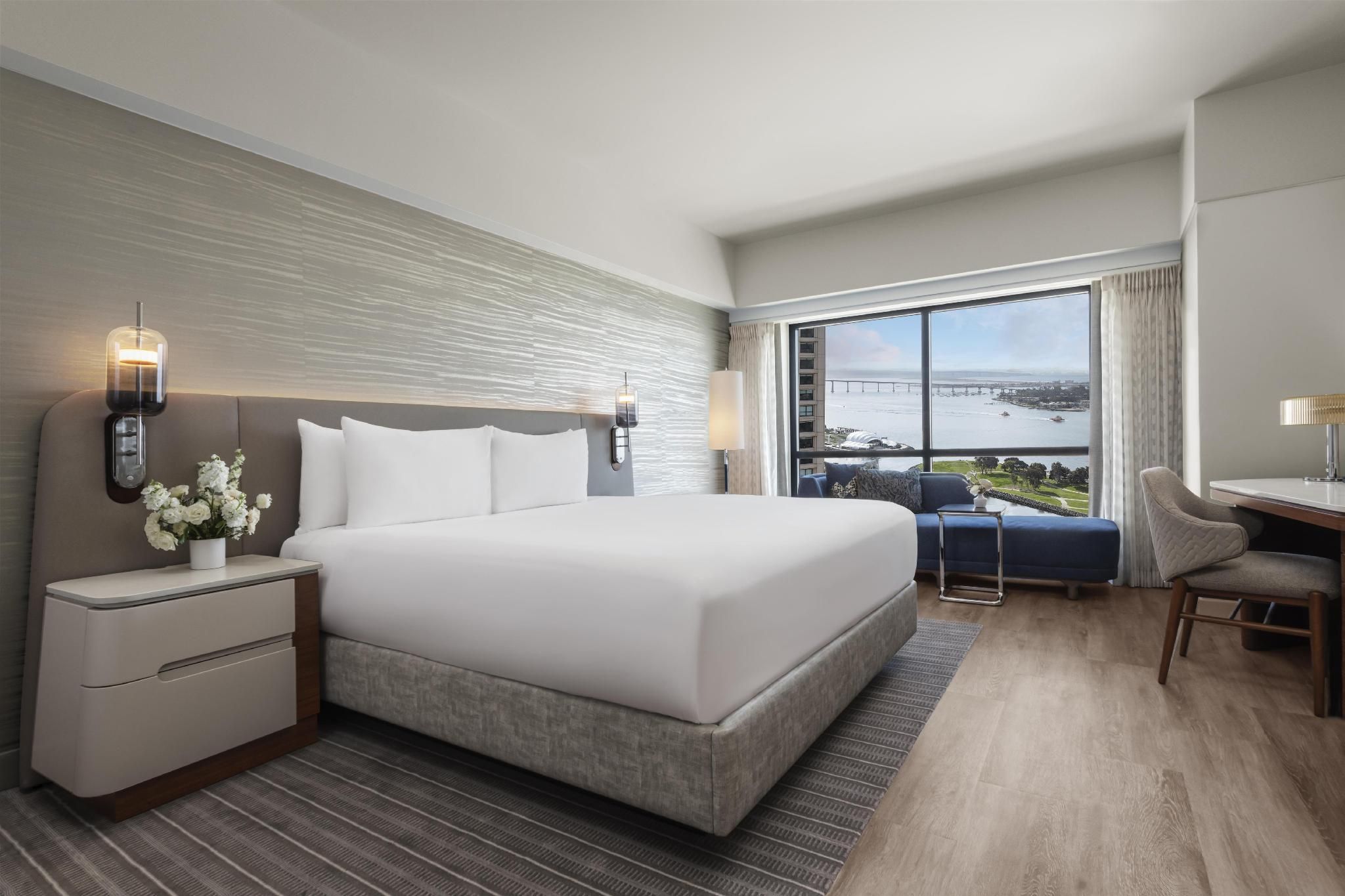 1 King Bed Deluxe Bay View