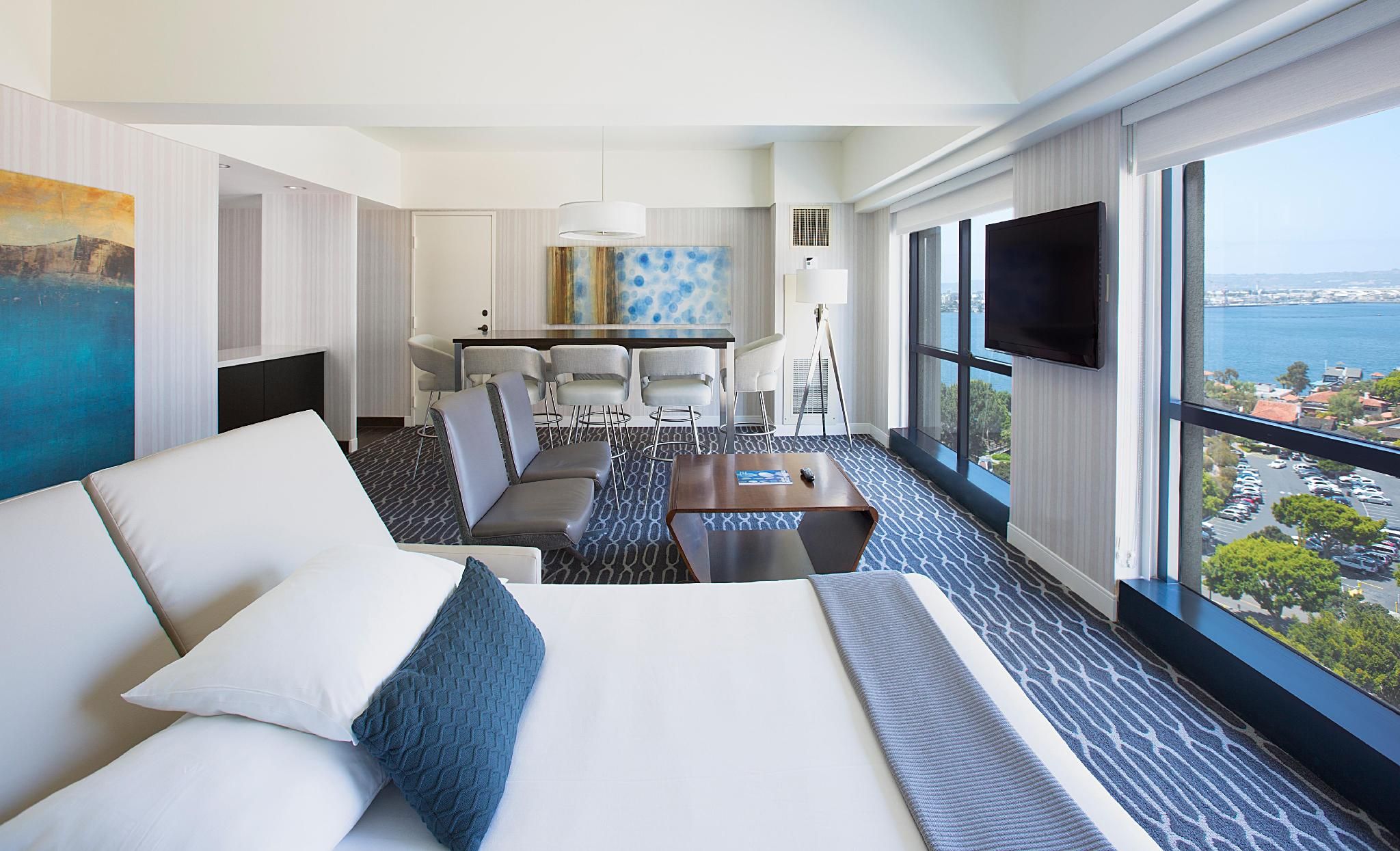 Signature Suite, One King Bed