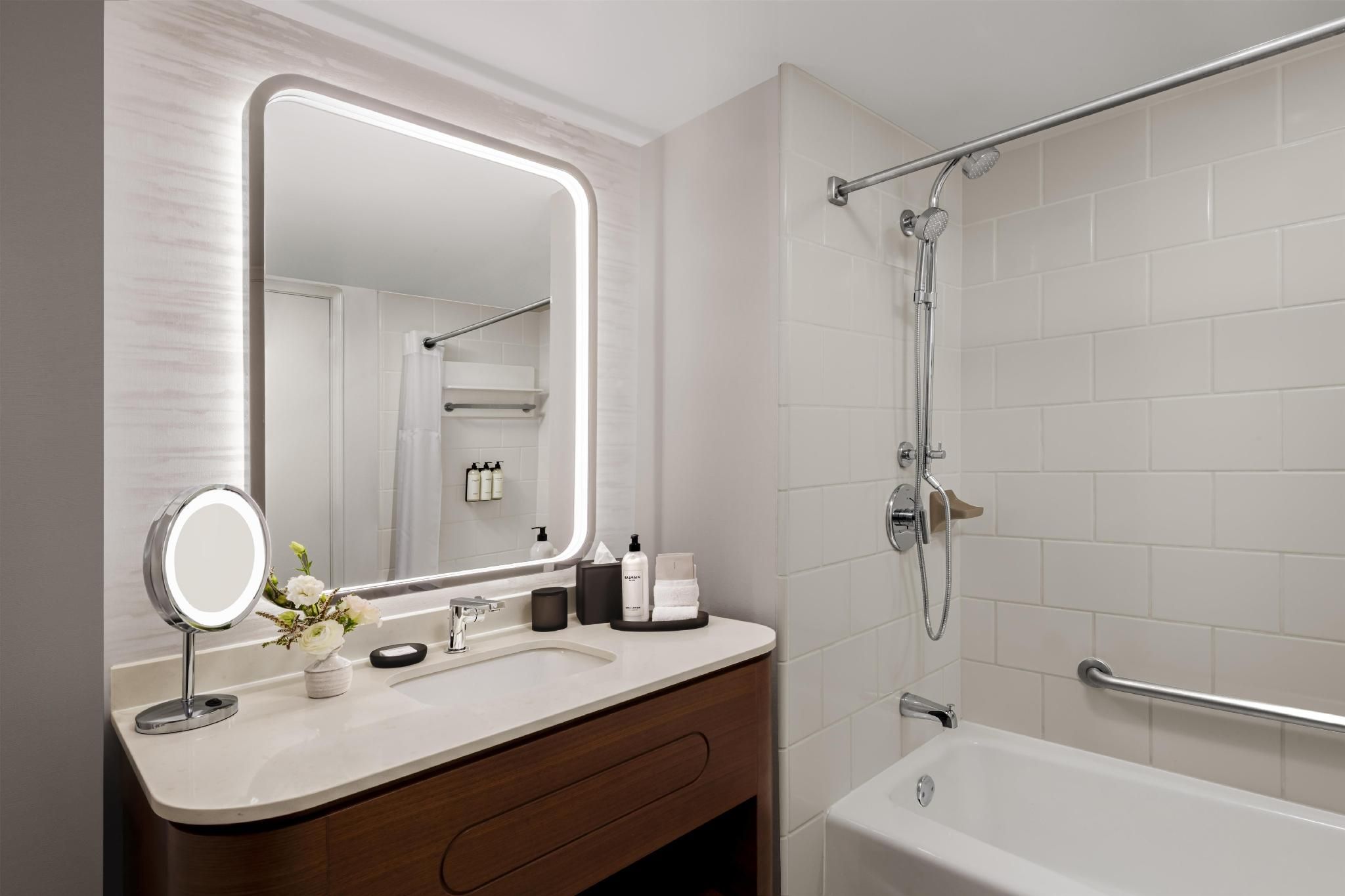 2 Double Beds Deluxe