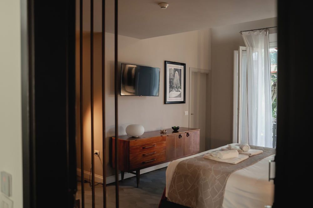 La Fonderia Firenze Family Room, Garden View 17