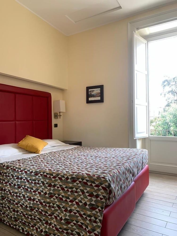 undefined Blurooms 3