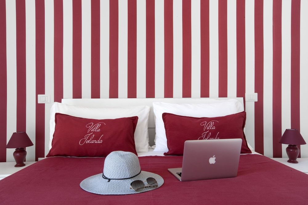 Villa Iolanda Standard Double Room, Balcony, Garden View 3