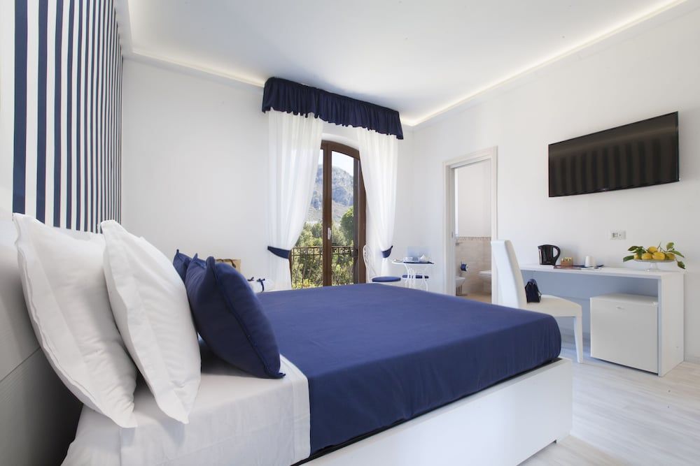 Villa Iolanda Panoramic Townhome 6