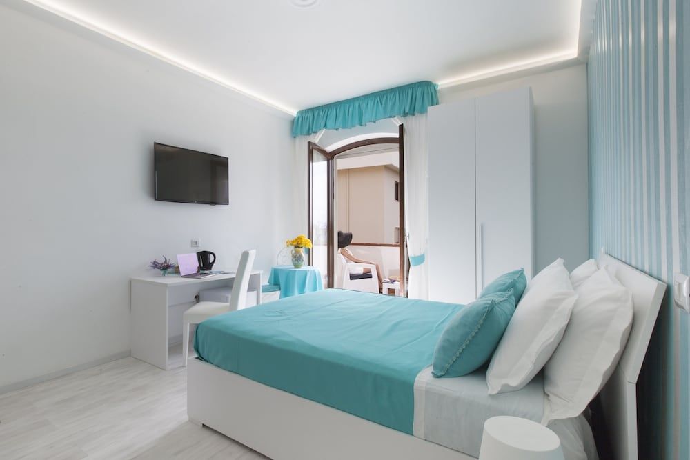 Villa Iolanda Deluxe Townhome 15