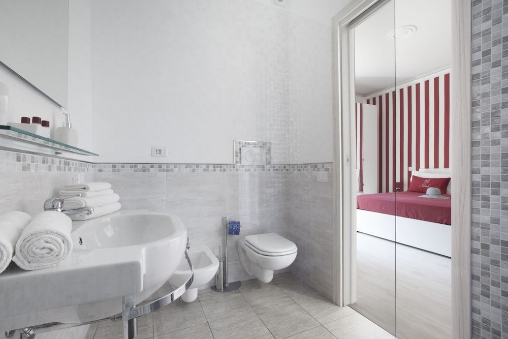 Villa Iolanda Standard Double Room, Balcony, Garden View 7