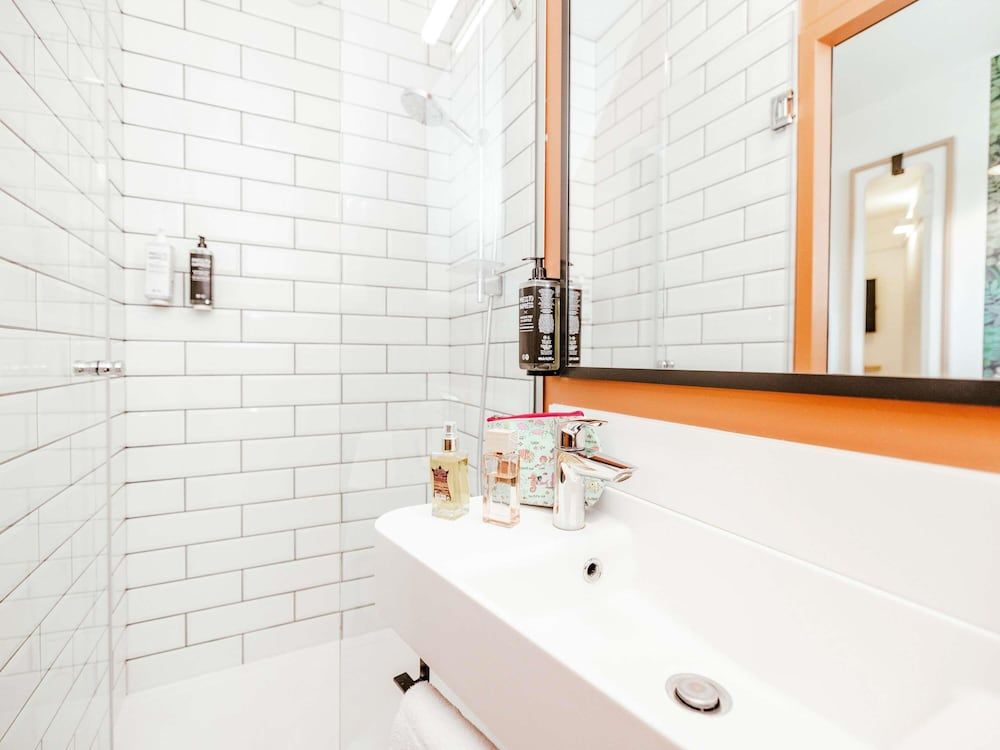 ibis Styles Luxembourg Centre Gare Standard Room, 2 Twin Beds 2