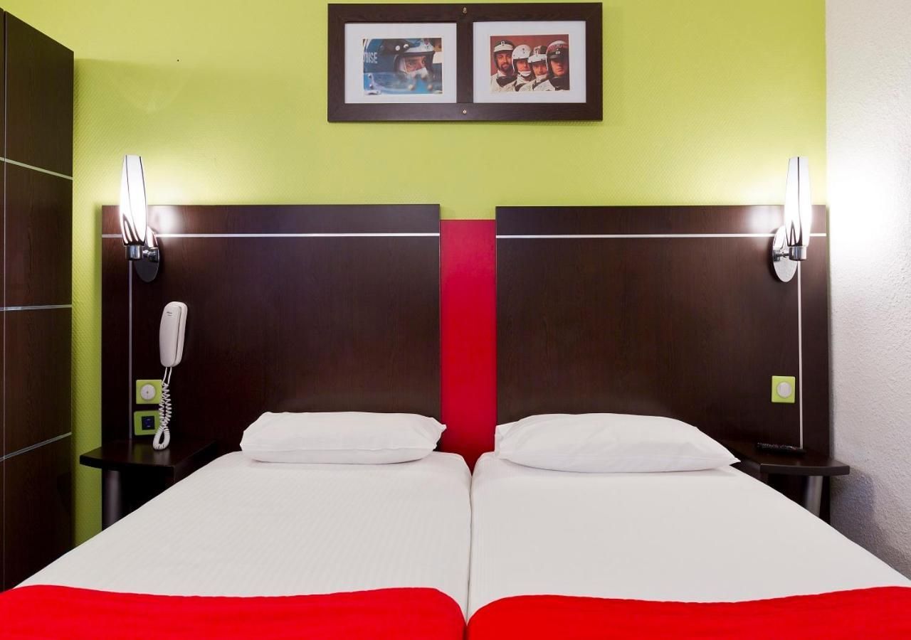 Twin Room with Access to Sauna included