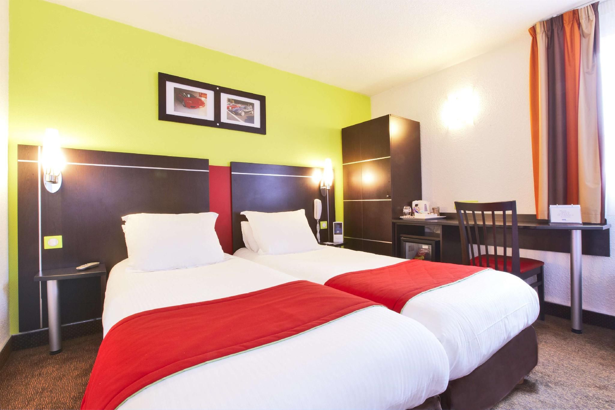 Standard Room - 2 Single Beds