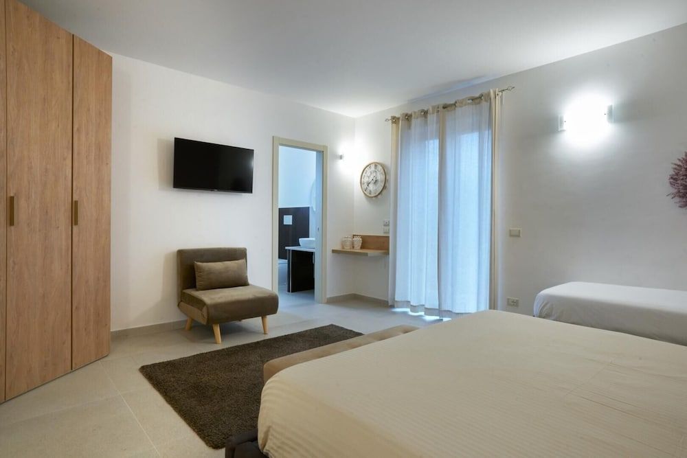 Triple Room