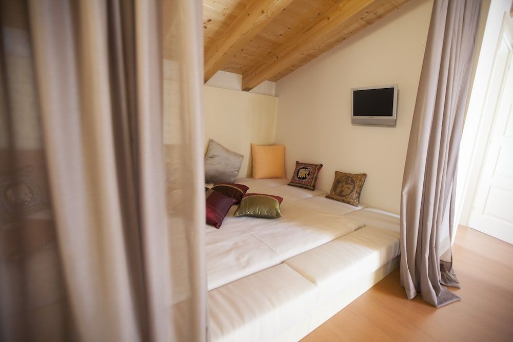 Suite, Balcony, Lake View (Duplex Imperial 2 people)