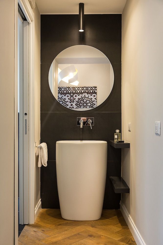 Palazzo Baj in Trastevere Luxury Studio Suite, Private Bathroom, River View 13