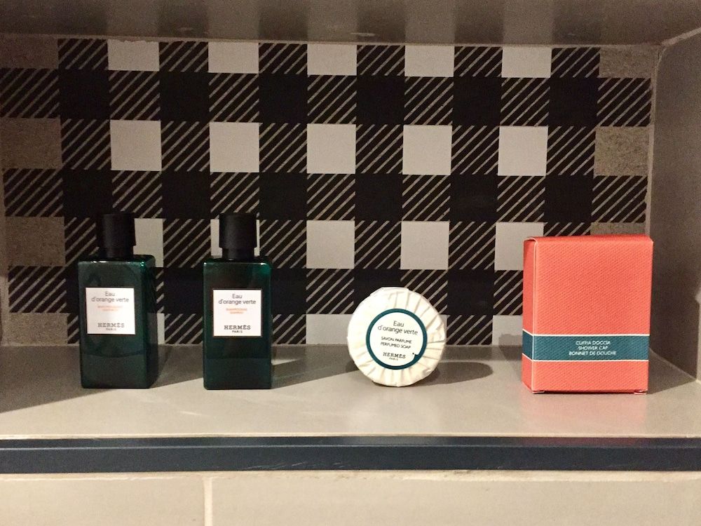 Palazzo Baj in Trastevere Luxury Studio Suite, Private Bathroom, River View 18