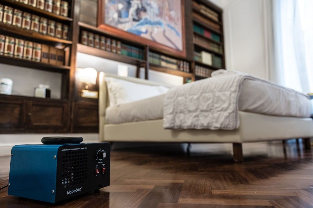 Navona Central Suites Romantic Studio Suite, Hot Tub 18