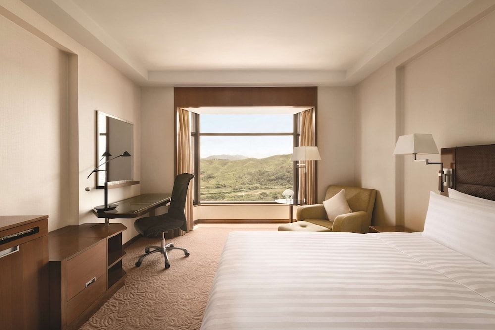 undefined Shangri-La Shenzhen 8