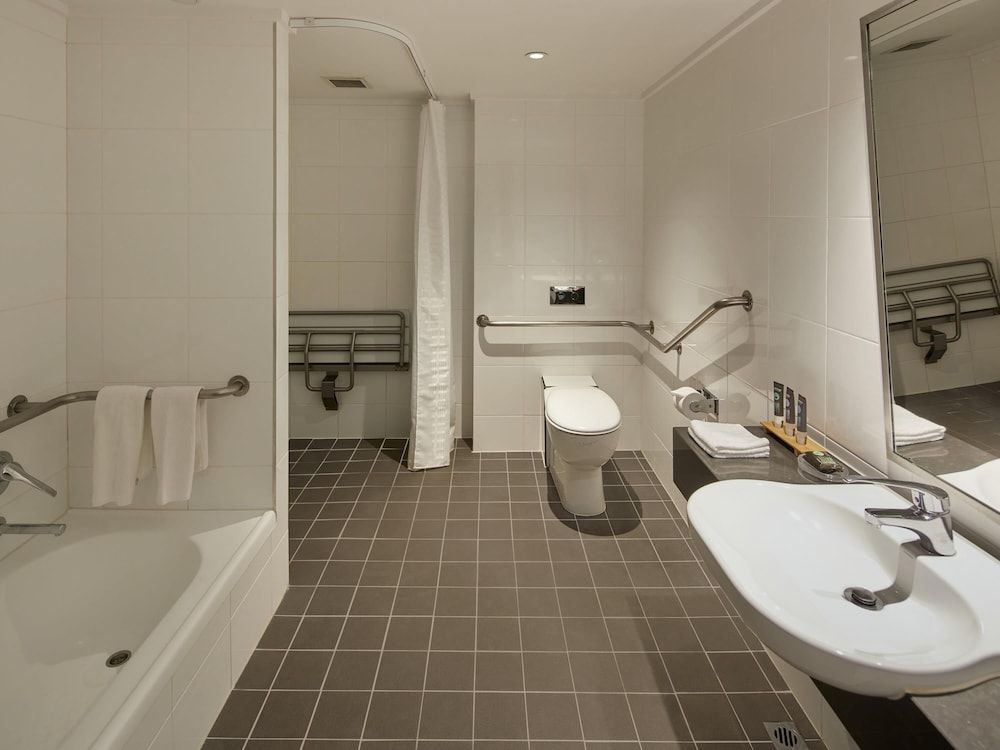 undefined Novotel Melbourne on Collins 5