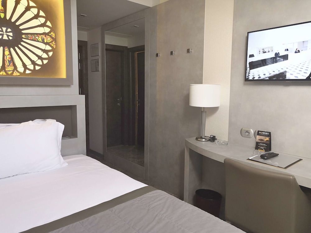 Classic Room, 1 Double Bed, Non Smoking (Small Room)