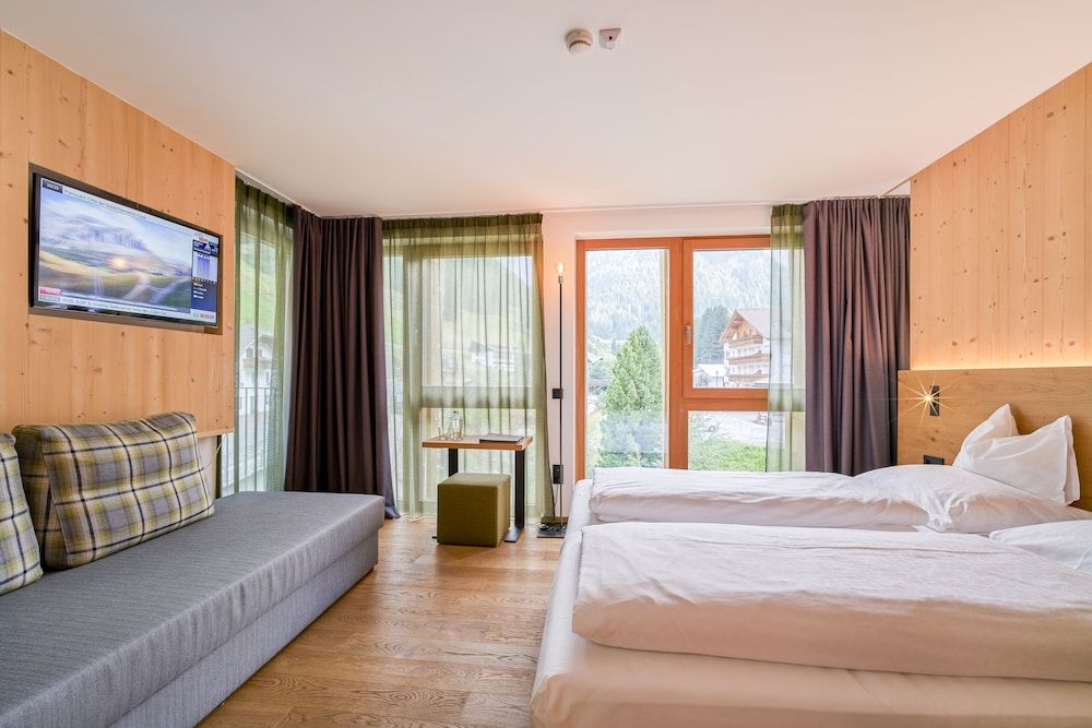 Mountain Design Hotel Eden Selva Superior Double Room 3