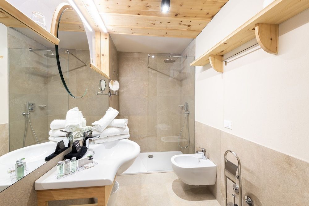 Junior Suite, 1 Bedroom, Lanai, Mountain View