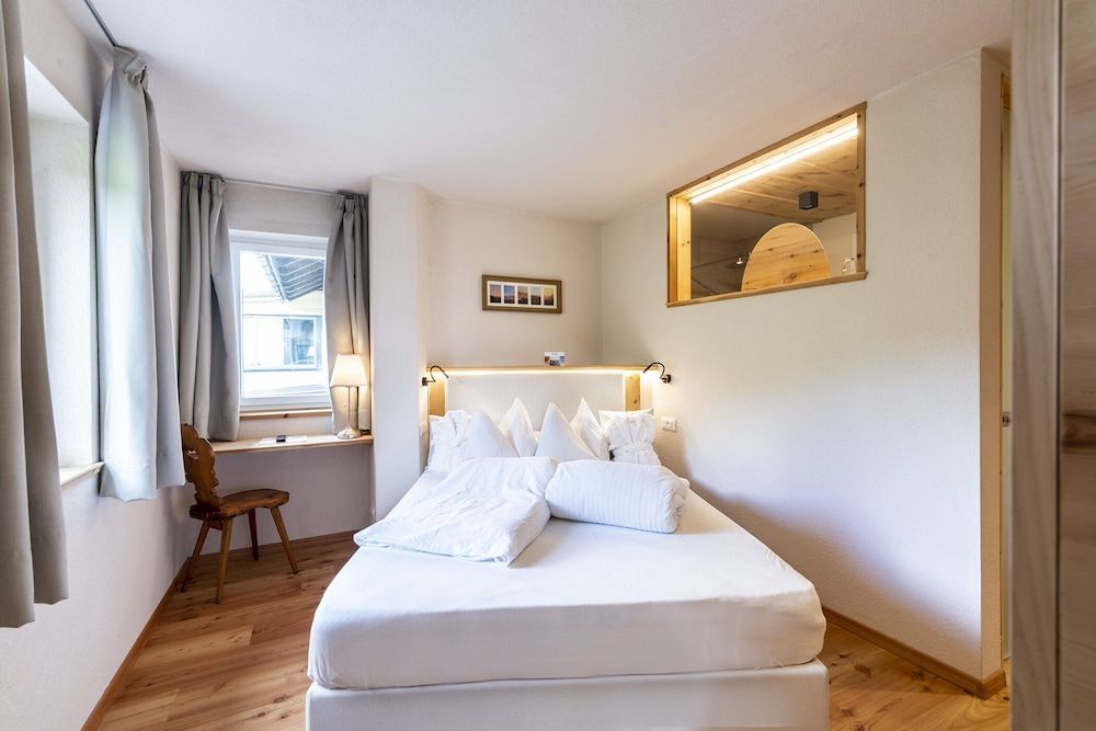 Standard Double Room, 1 Double Bed, Mountain View
