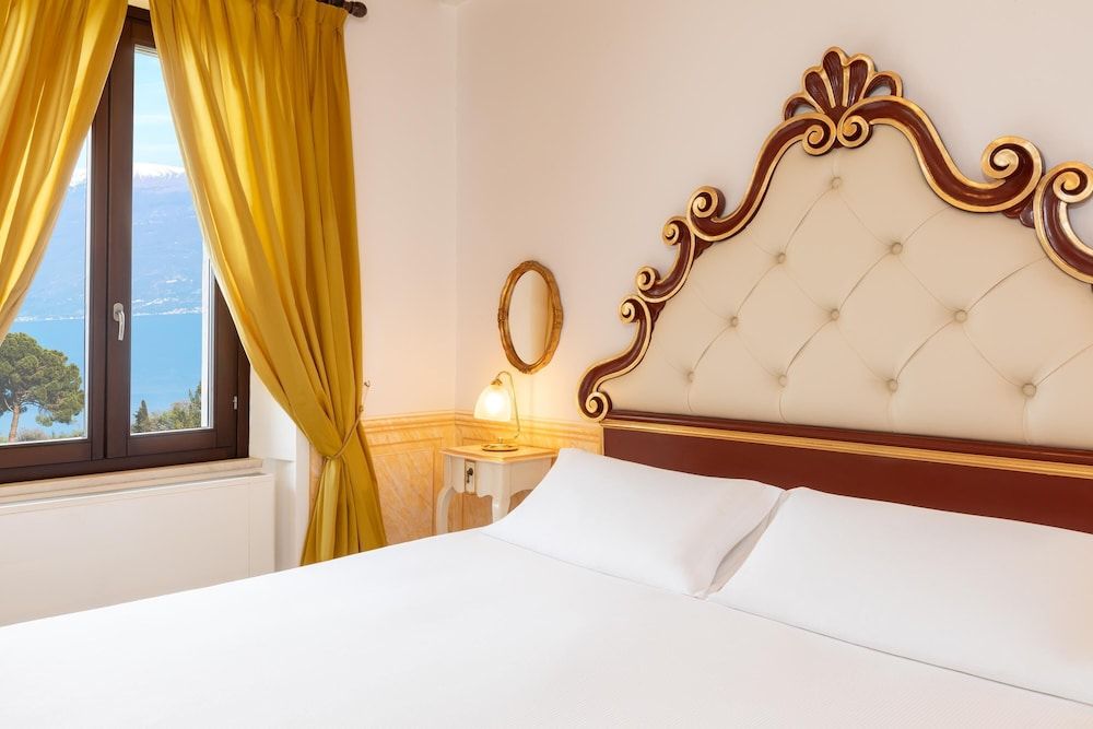 Boutique Hotel Villa Sostaga Suite Dependance Lake View 10