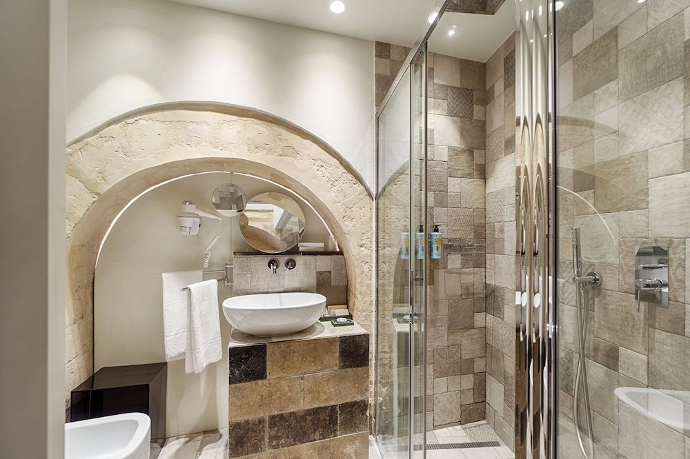 Iblaresort Boutique Hotel Design Suite, 1 Queen Bed, Hot Tub 4