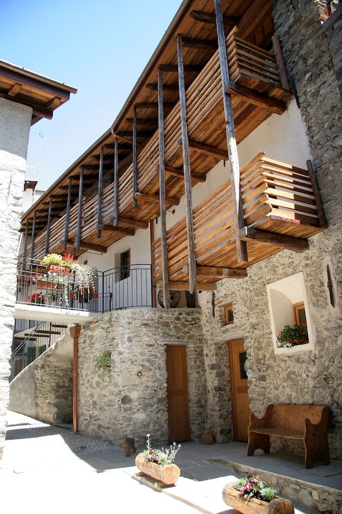 undefined Ostello del Castello Tirano 9