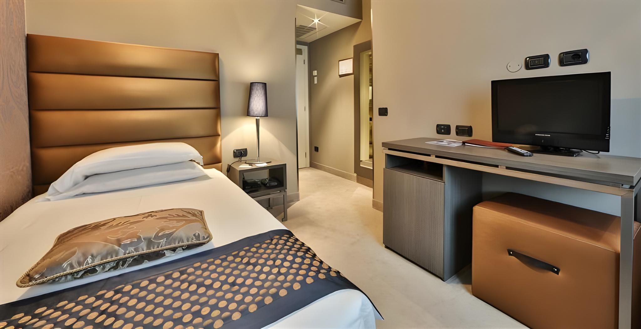 undefined Hotel Mozart 8