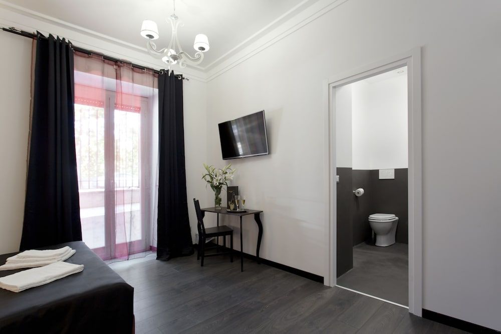 undefined Secret Rhome 7