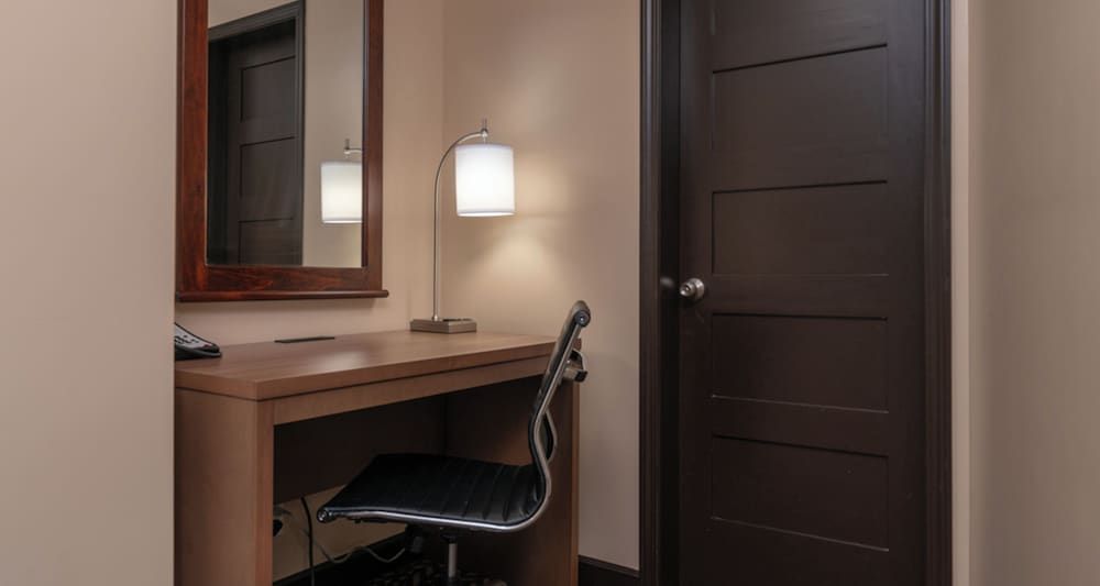 Prestige Oceanview Hotel Prince Rupert Superior Suite, 1 King Bed with Sofa bed 9