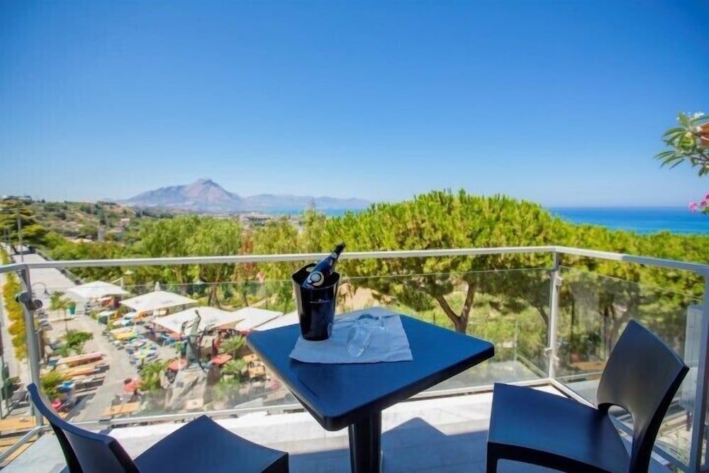Panoramic Quadruple Room, Balcony, Sea View