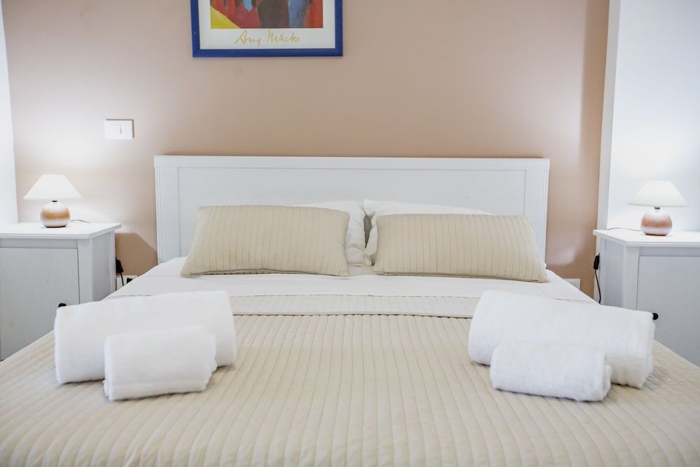 Deluxe Double or Twin Room, Private Bathroom, City View