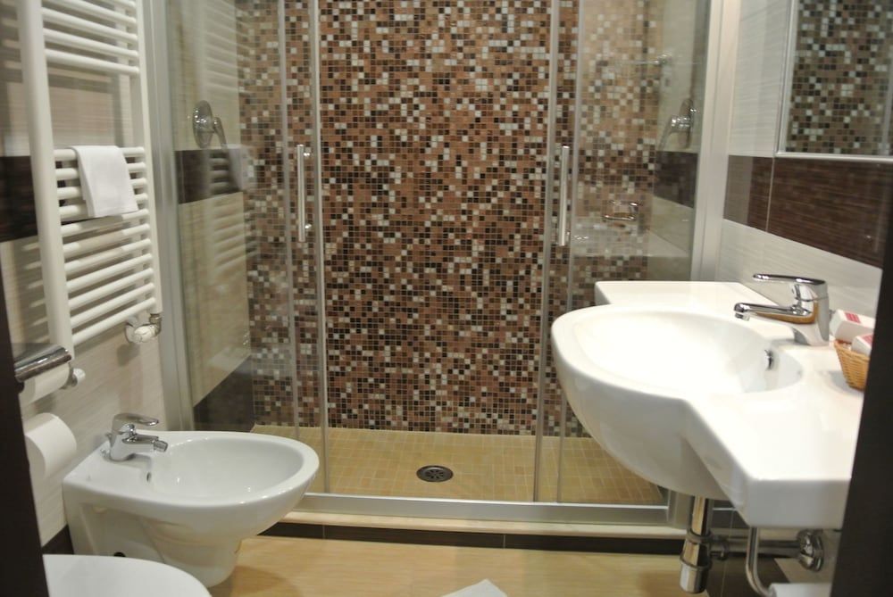 Hotel dei Mille Standard Room, 1 Double or 2 Twin Beds 5