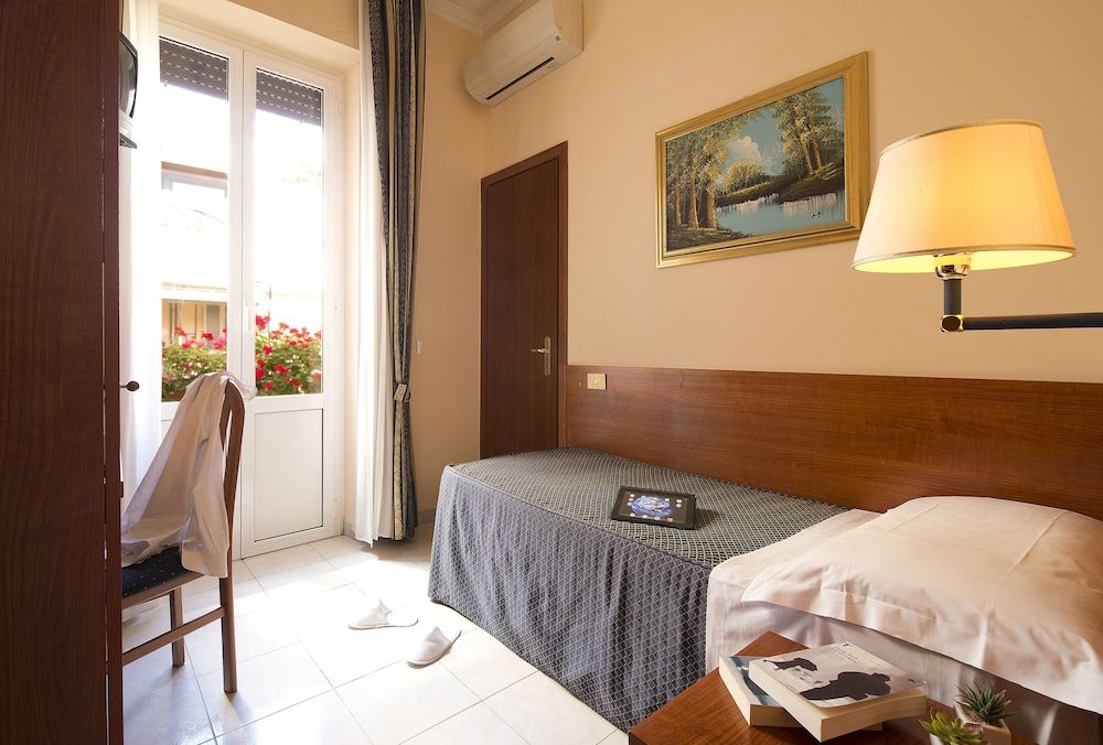 Hotel Corallo Single Room 4