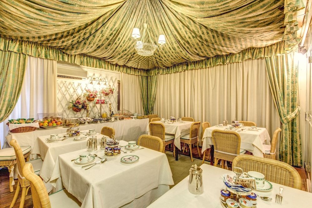 undefined Hotel Cortina 9