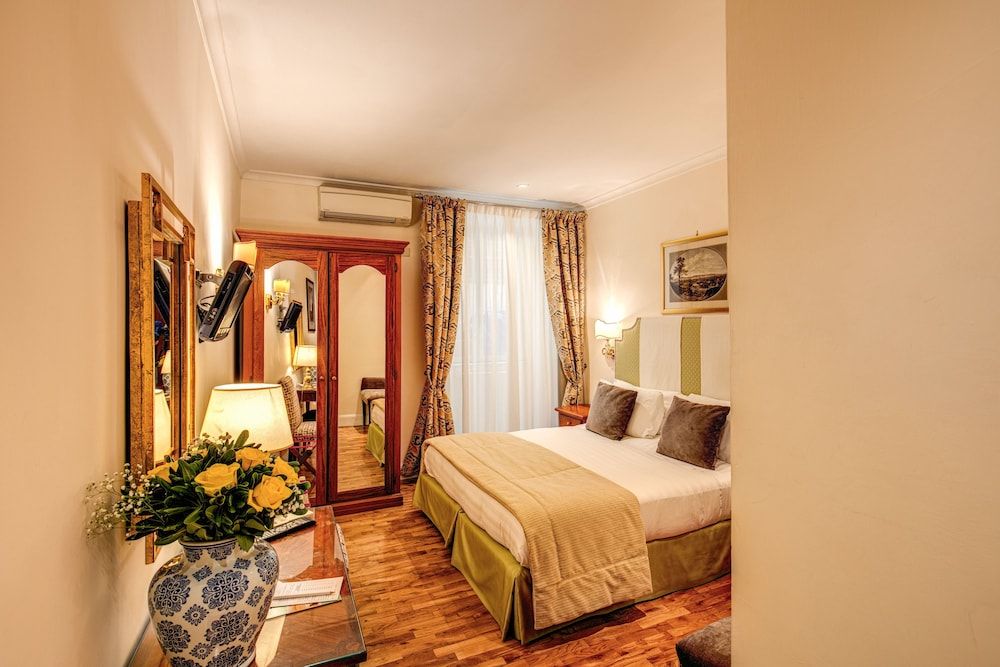 Hotel Cortina Classic Double Room 10