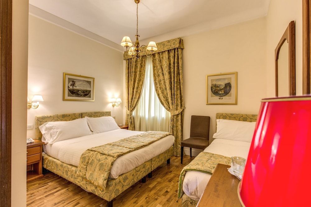 undefined Hotel Cortina 2