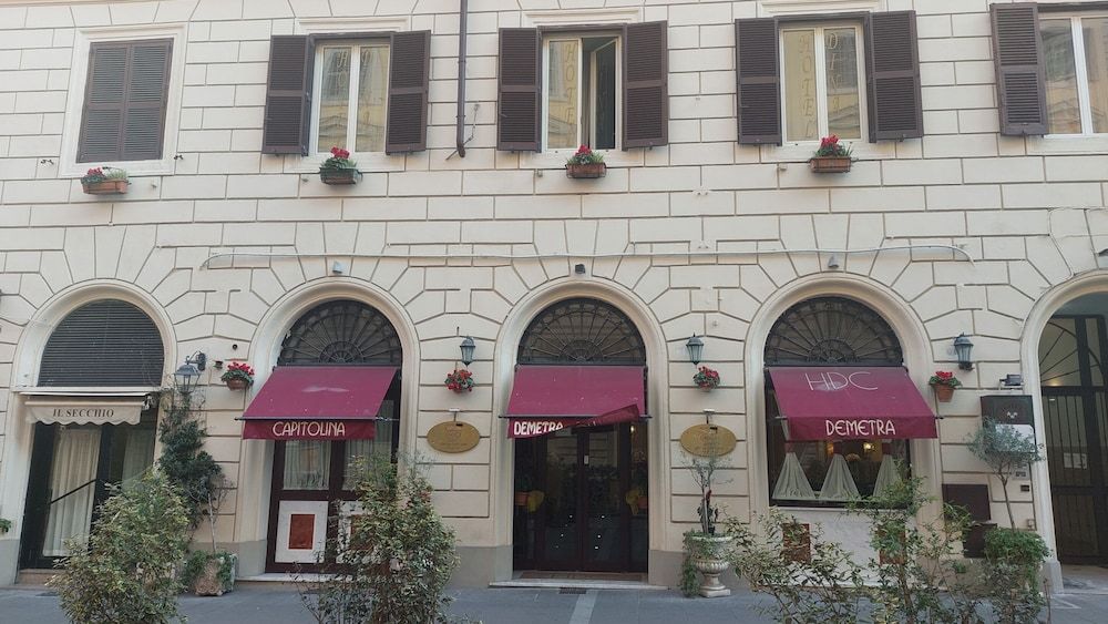 undefined Hotel Dina 5