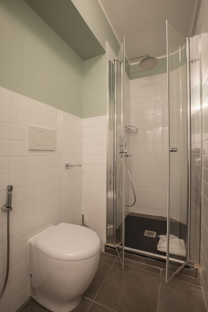 Dem Hotel Deluxe Double Room 5