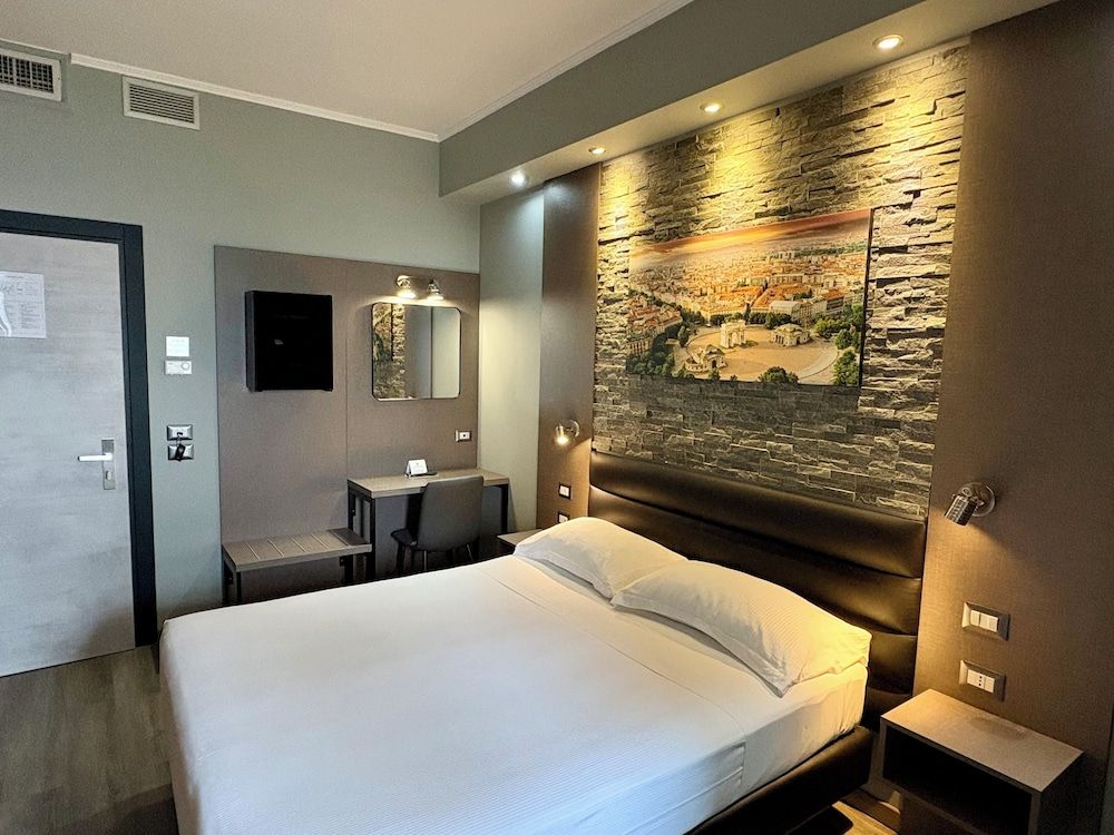 Hotel Perugino Standard Double Room 3