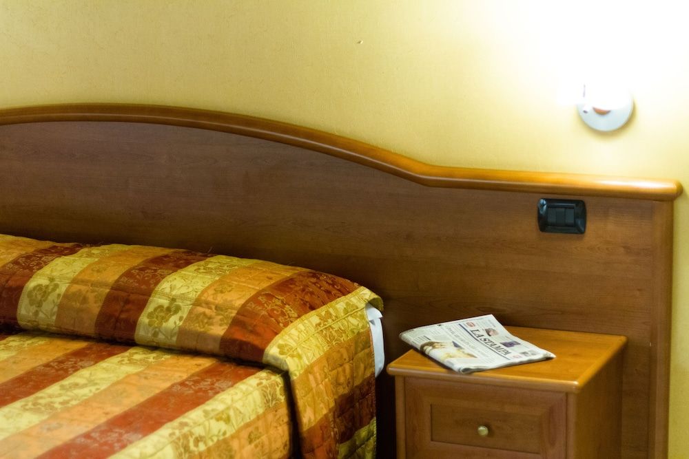 Vald Hotel Standard Quadruple Room 2