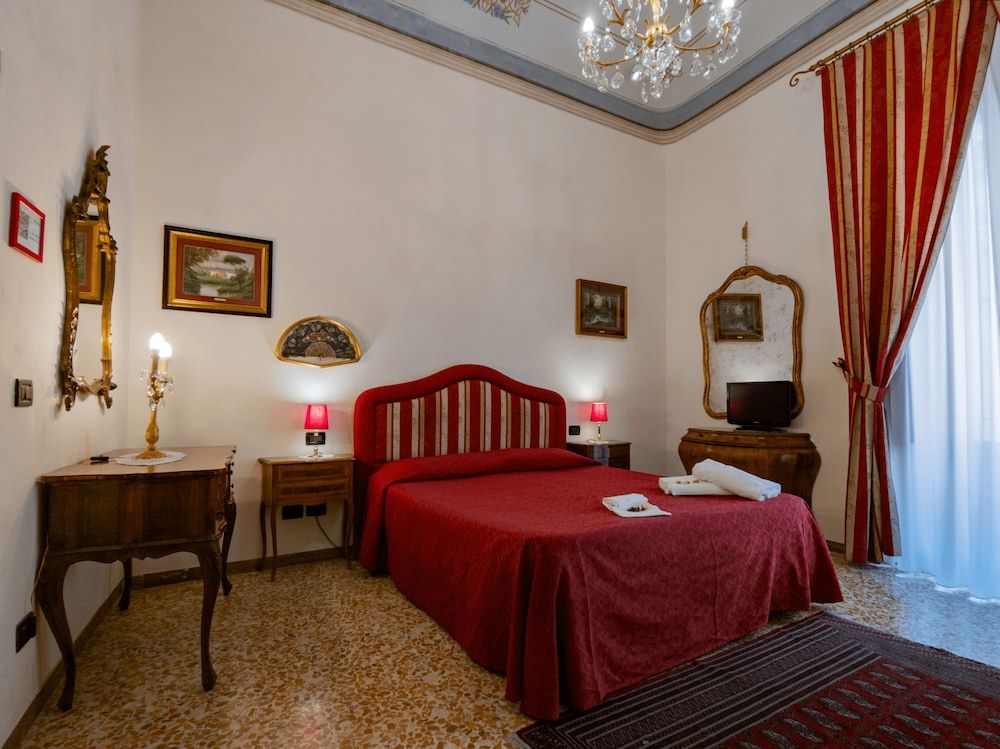 B&B Siena in Centro - Diffuso Comfort Double Room 10