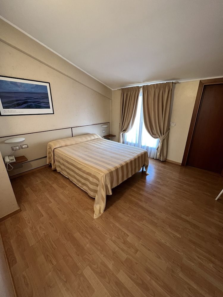 Cristoforo Colombo Business Double Room 3