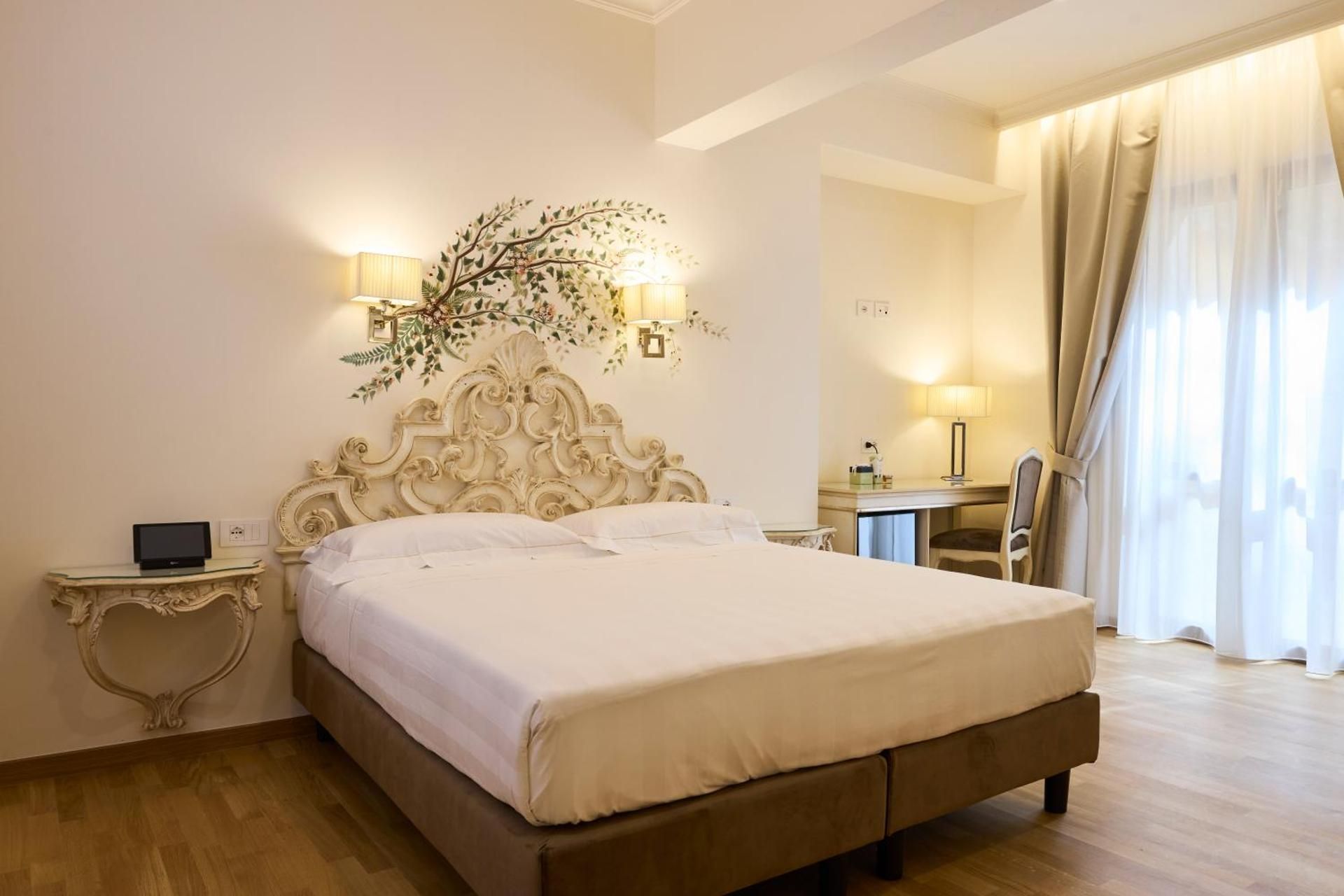 undefined Art Atelier 8