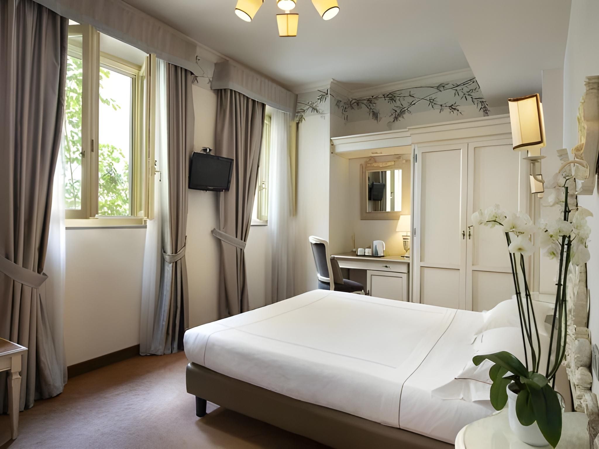 undefined Art Atelier 5