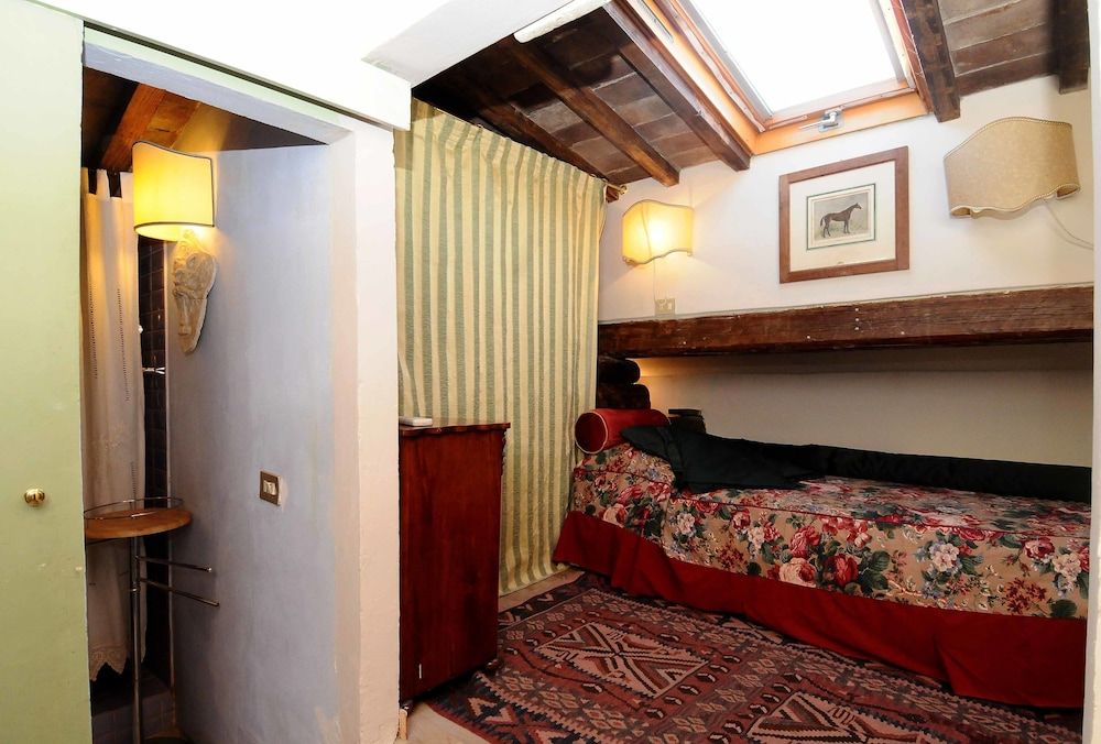 Residenza Aria della Ripa - Apartments & Suites Double Room (Attic) 5