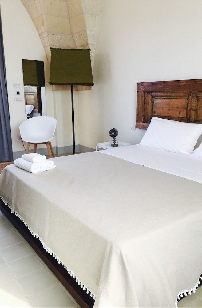 Vinilia Wine Resort Classic Room 2