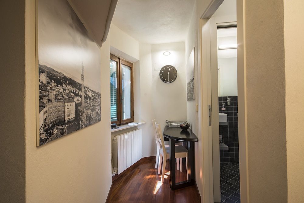 Quattro Cantoni Deluxe Studio, 1 Bedroom 13