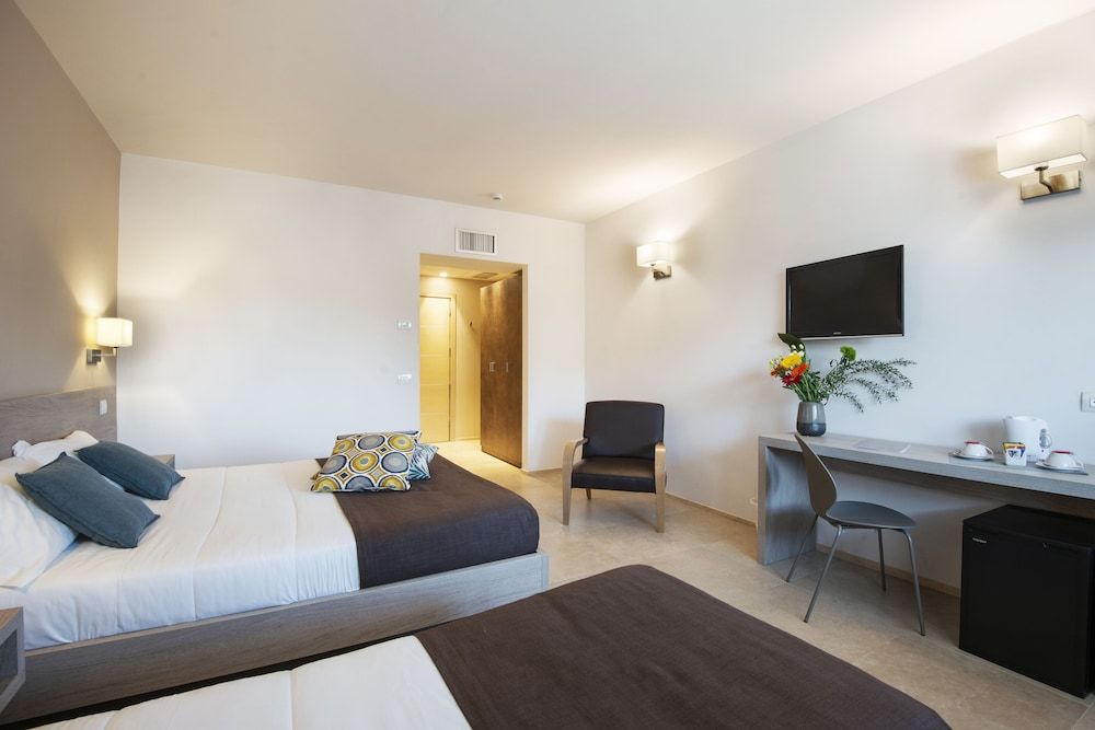 Classic Triple Room